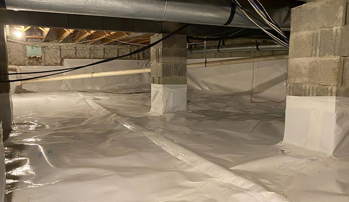Encapsulated crawl space